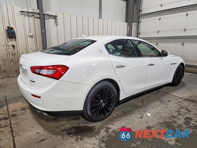 Trzecie zdjęcie samochodu z tyłu: 2017 MASERATI GHIBLI S VIN:ZAM57RTA3H1223922 - miniatura