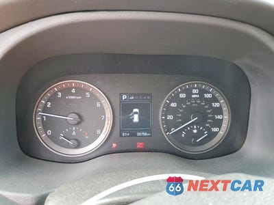 Zdjęcie 9 z 13 samochodu: 2017 HYUNDAI TUCSON LIMITED VIN:KM8J3CA27HU364798 - miniatura