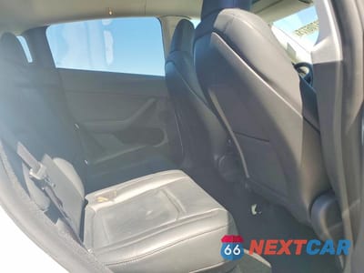 Zdjęcie 10 z 12 samochodu: 2024 TESLA MODEL Y VIN:7SAYGDEE5RA281155 - miniatura