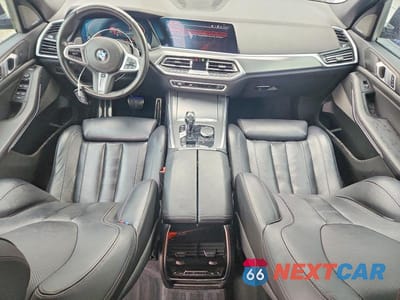 Zdjęcie 8 z 13 samochodu: 2019 BMW X5 XDRIVE40I VIN:5UXCR6C54KLL08527 - miniatura