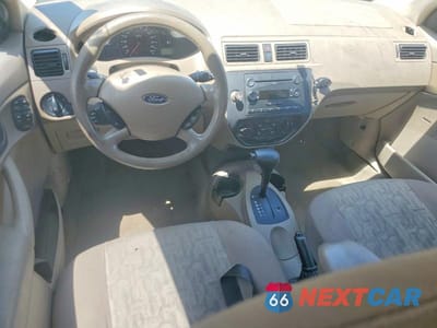 Zdjęcie 8 z 12 samochodu: 2005 FORD FOCUS ZX4 VIN:1FAFP34N35W232812 - miniatura