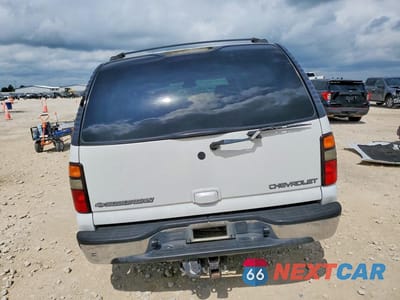Zdjęcie 6 z 13 samochodu: 2004 CHEVROLET SUBURBAN C1500 VIN:3GNEC16Z34G298755 - miniatura