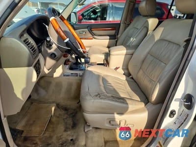 Zdjęcie 7 z 12 samochodu: 2004 LEXUS LX 470 VIN:JTJHT00W143540053 - miniatura