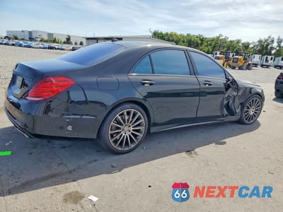 Trzecie zdjęcie samochodu z tyłu: 2015 MERCEDES-BENZ S 550 VIN:WDDUG8CB1FA091846 - miniatura