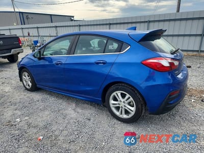 Drugie zdjęcie samochodu z przodu: 2018 CHEVROLET CRUZE LT VIN:3G1BE6SM4JS652197 - miniatura