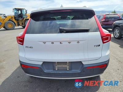Zdjęcie 6 z 13 samochodu: 2019 VOLVO XC40 T5 MOMENTUM VIN:YV4162UK9K2148520 - miniatura
