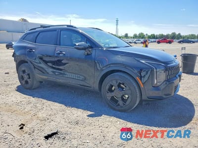 Czwarte zdjęcie samochodu z boku: 2026 KIA SPORTAGE X LINE VIN:5XYK6CDF8TG404038 - miniatura
