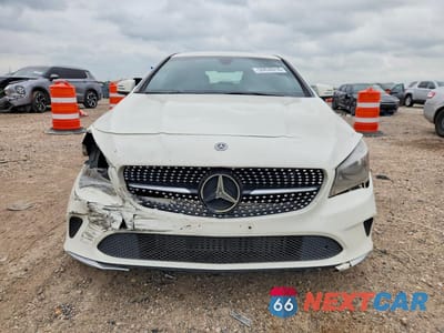 Piąte zdjęcie samochodu w środku: 2018 MERCEDES-BENZ CLA 250 VIN:WDDSJ4EB1JN602360 - miniatura