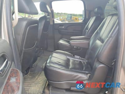 Zdjęcie 11 z 13 samochodu: 2008 GMC YUKON XL DENALI VIN:1GKFK66838J209893 - miniatura