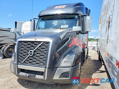 Drugie zdjęcie samochodu z przodu: 2022 VOLVO VNL SEMI TRUCK VIN:4V4NC9EHXNN600779 - miniatura