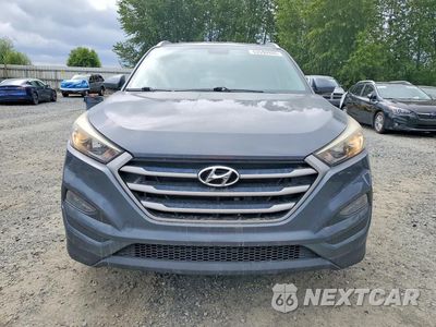 Piąte zdjęcie samochodu w środku: 2017 HYUNDAI TUCSON SE VIN:KM8J33A40HU530001 - miniatura