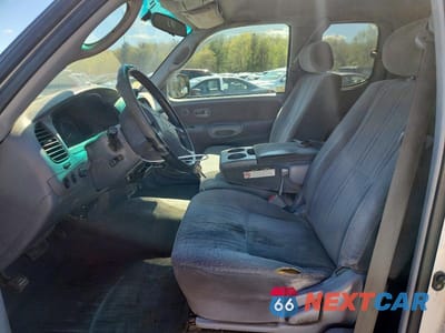 Zdjęcie 7 z 12 samochodu: 2000 TOYOTA TUNDRA SR5 VIN:5TBRT3419YS079611 - miniatura