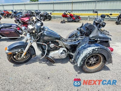 Trzecie zdjęcie samochodu z tyłu: 2010 HARLEY-DAVIDSON FLHTCUTG VIN:1HD1MAM11AB854095 - miniatura