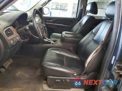 Zdjęcie 7 z 12 samochodu: 2010 GMC SIERRA K1500 SLT VIN:3GTRKWE35AG131722 - miniatura
