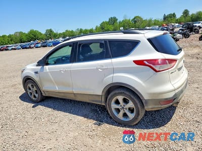 Drugie zdjęcie samochodu z przodu: 2015 FORD ESCAPE SE VIN:1FMCU9G95FUB08220 - miniatura