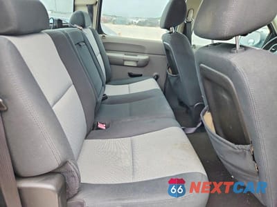 Zdjęcie 10 z 13 samochodu: 2007 CHEVROLET SILVERADO C1500 CREW CAB VIN:2GCEC13CX71523825 - miniatura