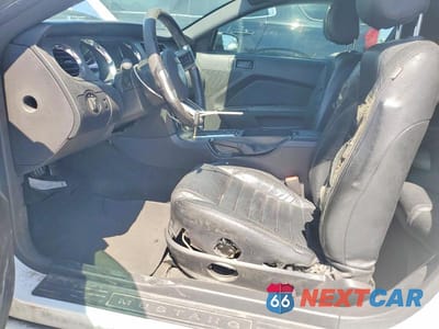 Zdjęcie 7 z 12 samochodu: 2014 FORD MUSTANG VIN:1ZVBP8AM0E5330782 - miniatura