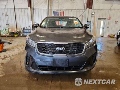 Piąte zdjęcie samochodu w środku: 2019 KIA SORENTO LX VIN:5XYPG4A36KG465826 - miniatura