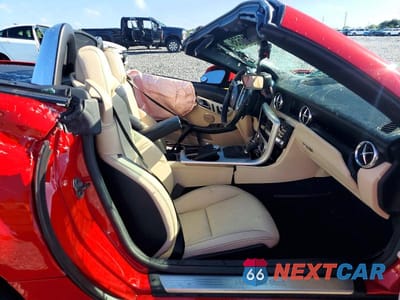 Zdjęcie 10 z 12 samochodu: 2013 MERCEDES-BENZ SLK 250 VIN:WDDPK4HA0DF057921 - miniatura