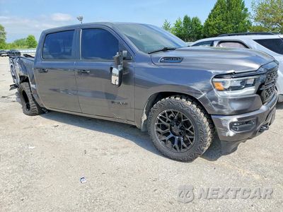 Czwarte zdjęcie samochodu z boku: 2023 RAM 1500 BIG HORN VIN:1C6SRFFT4PN660243 - miniatura
