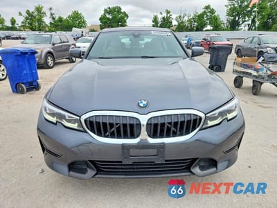 Piąte zdjęcie samochodu w środku: 2020 BMW 330XI VIN:3MW5R7J09L8B09471 - miniatura