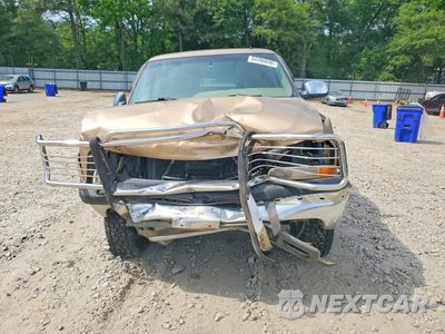 Piąte zdjęcie samochodu w środku: 2001 CHEVROLET SILVERADO K1500 VIN:1GCEK19T91E205193 - miniatura