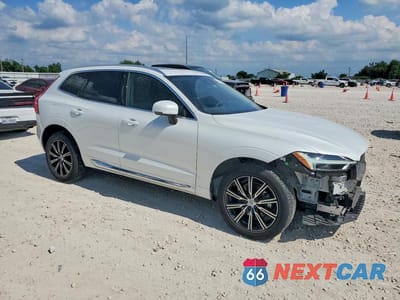 Czwarte zdjęcie samochodu z boku: 2020 VOLVO XC60 T5 INSCRIPTION VIN:YV4102DL4L1534750 - miniatura