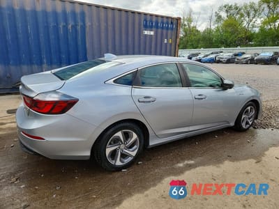 Trzecie zdjęcie samochodu z tyłu: 2019 HONDA INSIGHT EX VIN:19XZE4F53KE012317 - miniatura