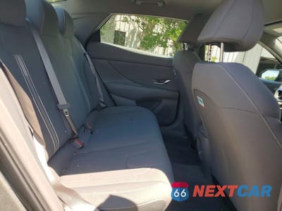 Zdjęcie 10 z 12 samochodu: 2025 HYUNDAI ELANTRA SEL SPORT VIN:KMHLM4DG4SU949395 - miniatura