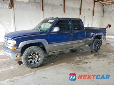 1999 CHEVROLET SILVERADO K2500 1GCGK29U5XZ174730 - główne zdjęcie licytacji z USA - miniatura