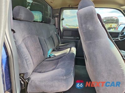 Zdjęcie 10 z 12 samochodu: 2001 CHEVROLET SILVERADO K1500 VIN:1GCEK19T61E207841 - miniatura