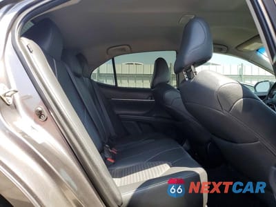 Zdjęcie 10 z 12 samochodu: 2018 TOYOTA CAMRY SE VIN:4T1B11HK8JU114612 - miniatura