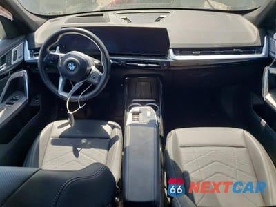 Zdjęcie 8 z 12 samochodu: 2024 BMW X1 XDRIVE28I VIN:WBX73EF0XR5Z44269 - miniatura