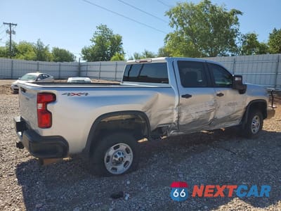 Trzecie zdjęcie samochodu z tyłu: 2023 CHEVROLET SILVERADO K2500 HEAVY DUTY VIN:1GC4YLEY2PF174122 - miniatura