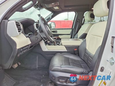 Zdjęcie 7 z 13 samochodu: 2023 TOYOTA SEQUOIA VIN:7SVAAABA5PX011385 - miniatura
