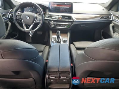 Zdjęcie 8 z 13 samochodu: 2023 BMW 530 XI VIN:WBA13BJ04PWY20950 - miniatura