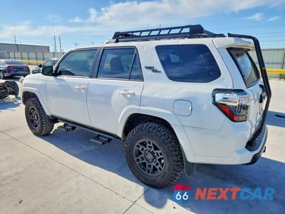 Drugie zdjęcie samochodu z przodu: 2019 TOYOTA 4RUNNER VIN:JTEBU5JR9K5660093 - miniatura