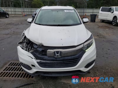 Piąte zdjęcie samochodu w środku: 2021 HONDA HR-V LX VIN:3CZRU5H30MM727482 - miniatura