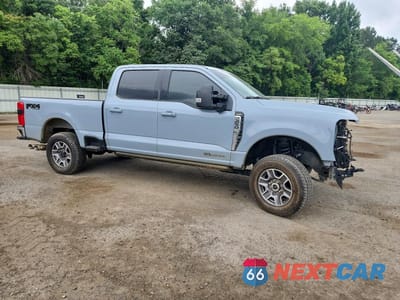 Czwarte zdjęcie samochodu z boku: 2024 FORD F250 SUPER DUTY VIN:1FT8W2BT8REE60043 - miniatura