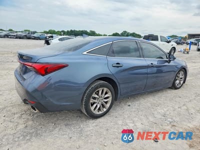 Trzecie zdjęcie samochodu z tyłu: 2021 TOYOTA AVALON XLE VIN:4T1JZ1FB7MU064085 - miniatura