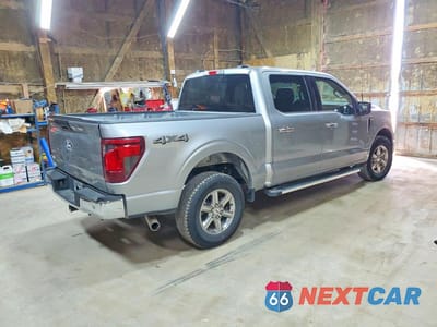 Trzecie zdjęcie samochodu z tyłu: 2025 FORD F150 XLT VIN:1FTFW3L58SKE29931 - miniatura