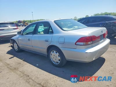 Drugie zdjęcie samochodu z przodu: 2001 HONDA ACCORD LX VIN:1HGCG66501A021149 - miniatura