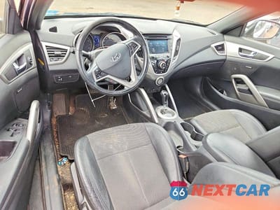 Zdjęcie 8 z 12 samochodu: 2016 HYUNDAI VELOSTER BASE VIN:KMHTC6AD9GU304287 - miniatura