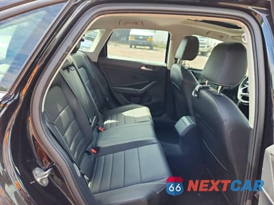 Zdjęcie 10 z 13 samochodu: 2024 VOLKSWAGEN JETTA SE VIN:3VW7M7BU5RM004547 - miniatura