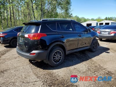 Trzecie zdjęcie samochodu z tyłu: 2015 TOYOTA RAV4 LE VIN:2T3ZFREV4FW208031 - miniatura