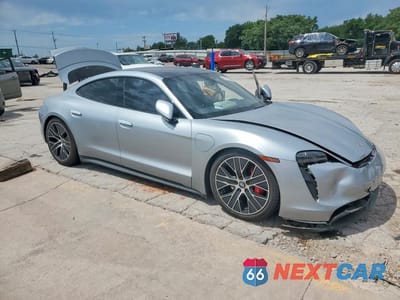 Czwarte zdjęcie samochodu z boku: 2020 PORSCHE TAYCAN 4S VIN:WP0AB2Y16LSA53241 - miniatura