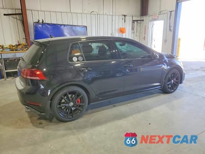 Trzecie zdjęcie samochodu z tyłu: 2021 VOLKSWAGEN GTI S VIN:3VW5T7AU7MM010922 - miniatura