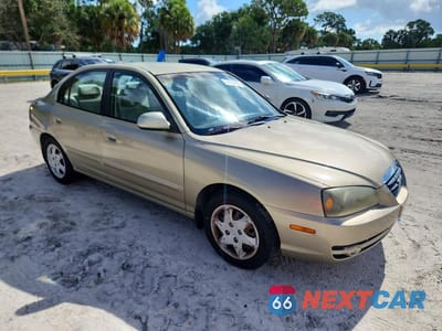 Czwarte zdjęcie samochodu z boku: 2006 HYUNDAI ELANTRA GLS VIN:KMHDN46D06U267804 - miniatura