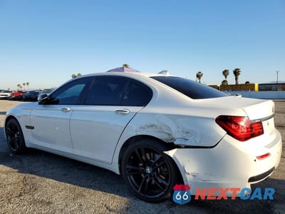 Drugie zdjęcie samochodu z przodu: 2013 BMW 740 I VIN:WBAYA6C50DC995312 - miniatura
