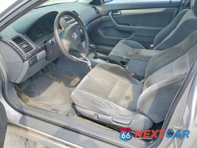 Zdjęcie 7 z 12 samochodu: 2006 HONDA ACCORD EX VIN:1HGCM72756A008216 - miniatura